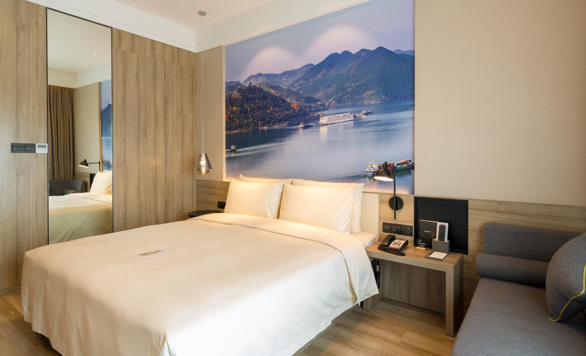 Atour Hotel Chongqing Hongyadong Riverview Екстериор снимка